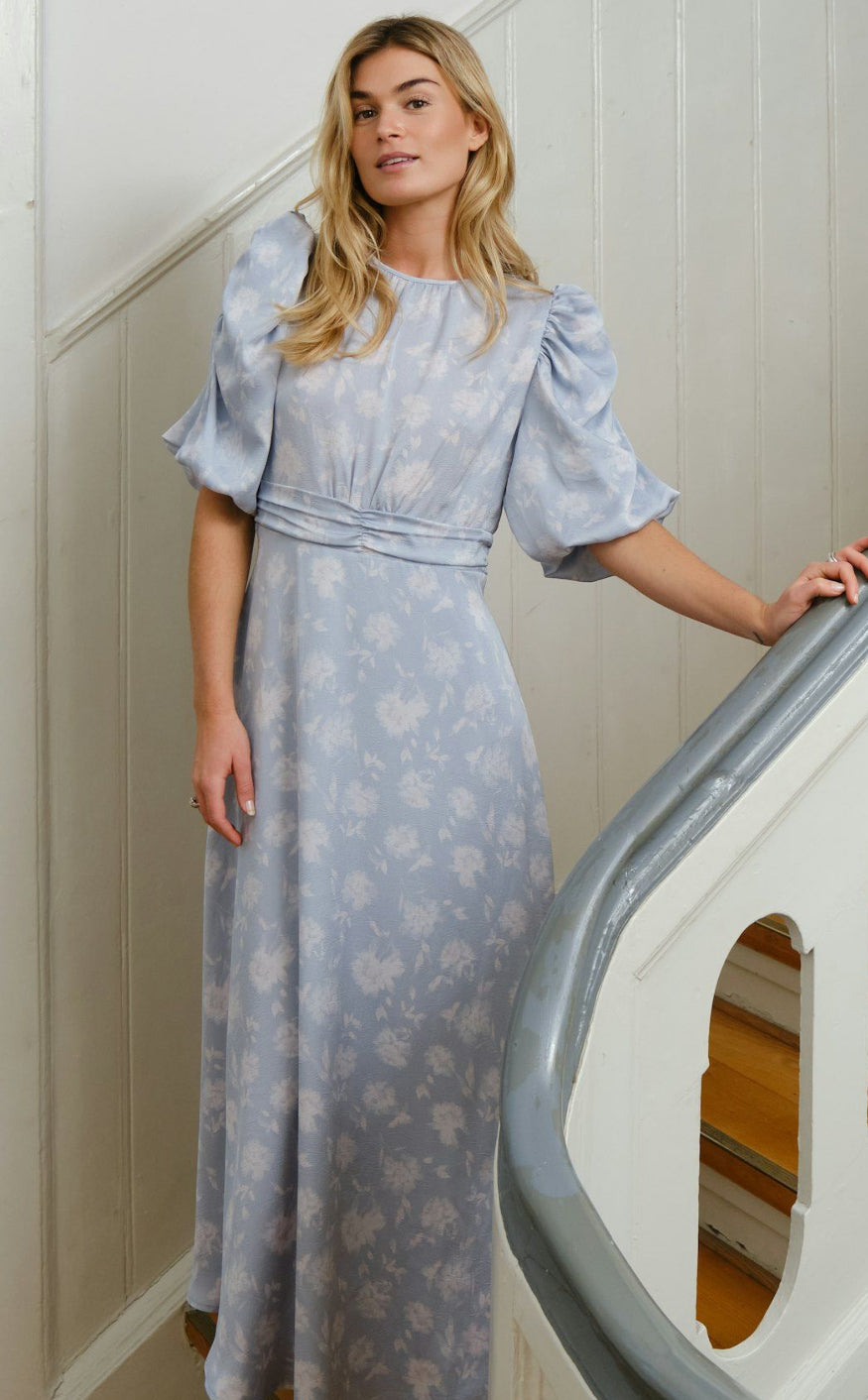 Blå Neo Noir Kjole Kikka Faded Flower Light Blue - Neo Noir Kjole  - 5715641458114