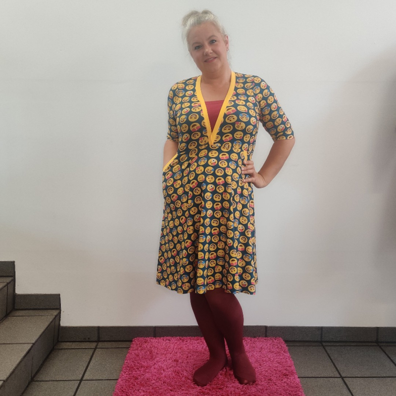 Blå Plus Size Kjole Ama Smiley - Amamiko Kjole