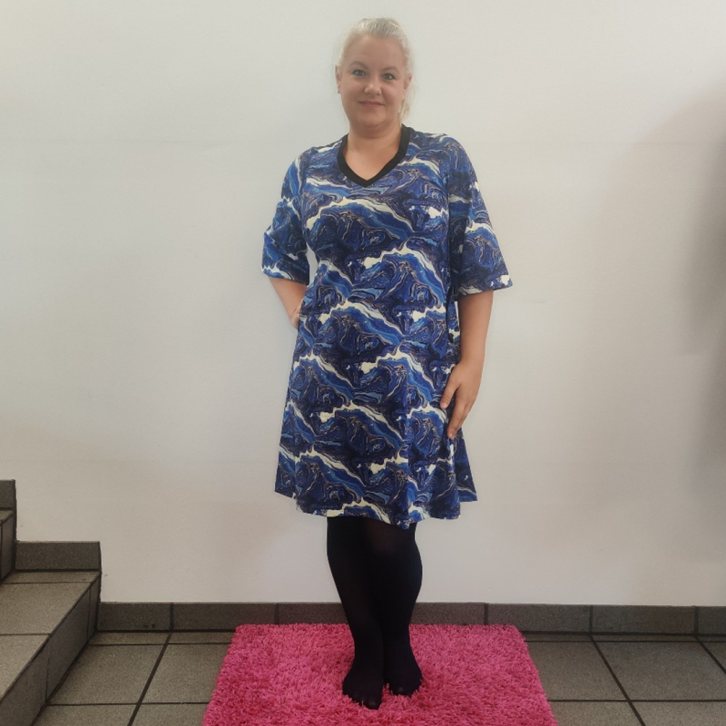 Blå Plus Size Kjole Tulla Blue Marble - Amamiko Kjole