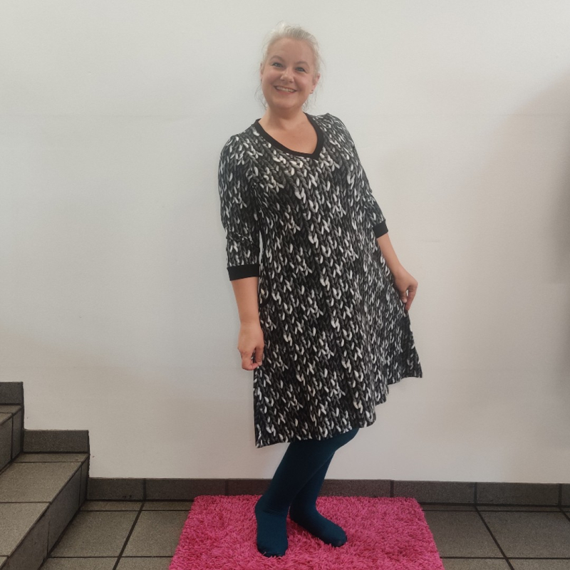 Grå Tulla Grey Knit - Amamiko Kjole