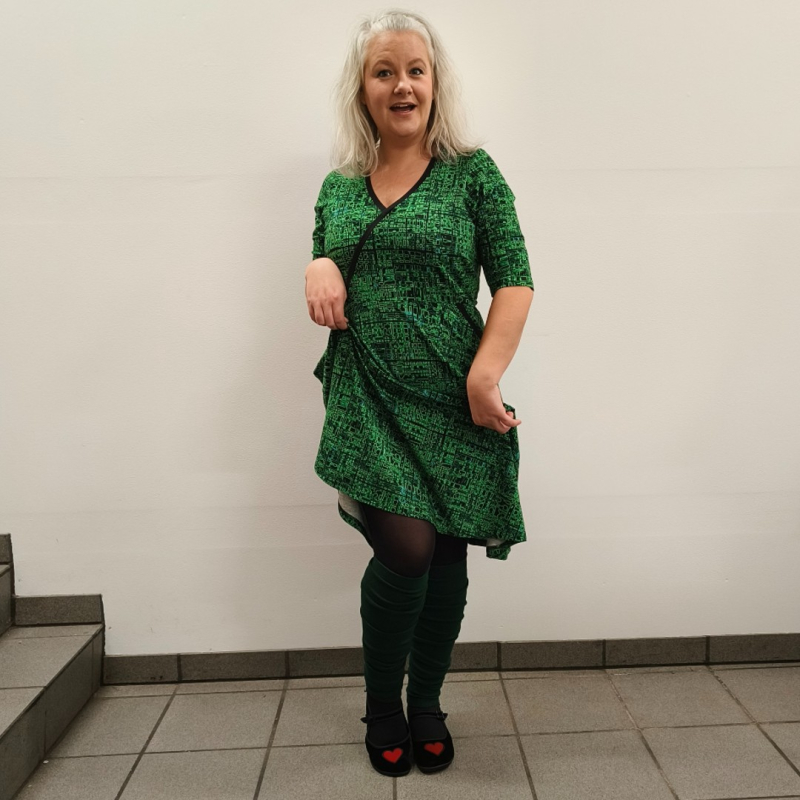Grøn Plus Size Kjole Bika Matrix - Amamiko Kjole