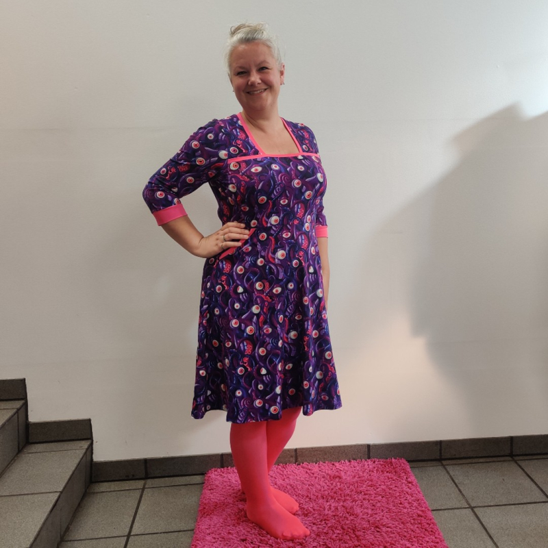 Lilla Plus Size Kjole Genkei Purple Monster - Amamiko Kjole