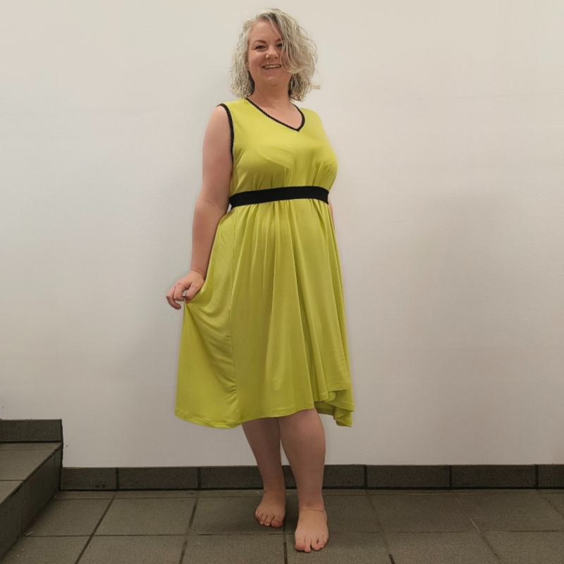 Gul Løs Plus Size Kjole Moon Soft Lime - Amamiko Kjole