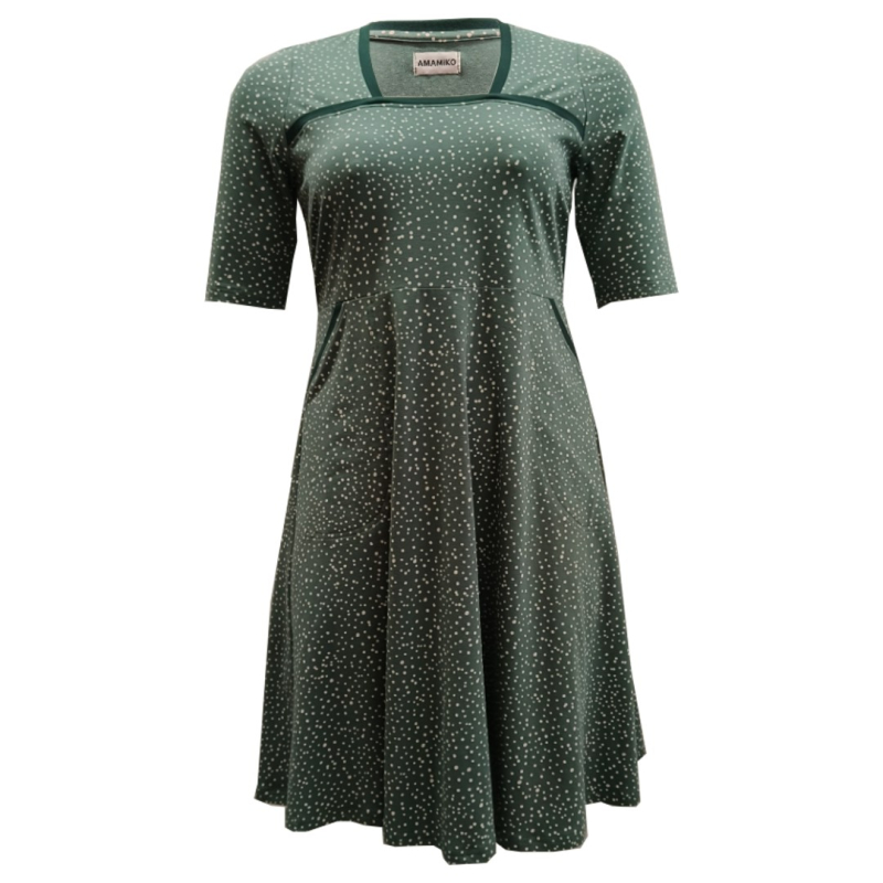 Grøn Plus Size Kjole Genkei Soft Green Spot - Amamiko Kjole