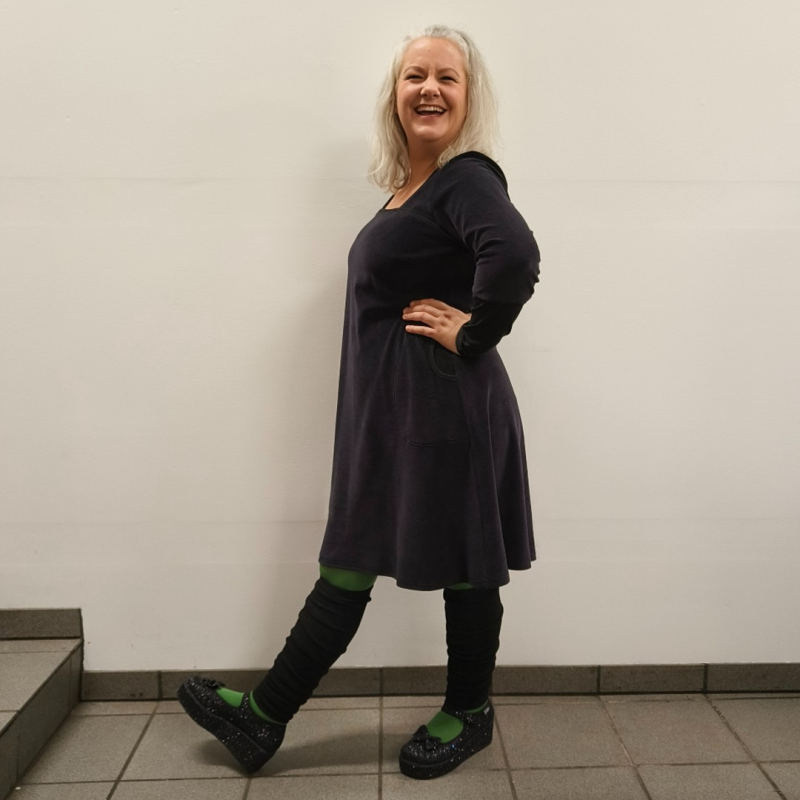 Sort Plus Size Kjole Tokyo Black Velvet - Amamiko Kjole