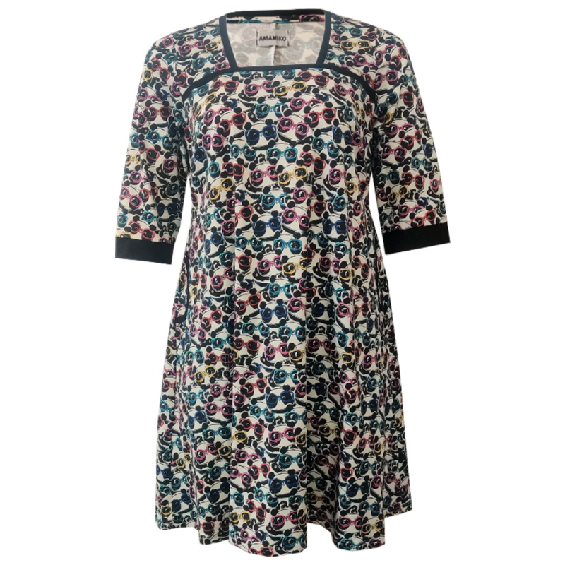 Hvid Plus Size Kjole Tokyo Cute Panda - Amamiko Kjole